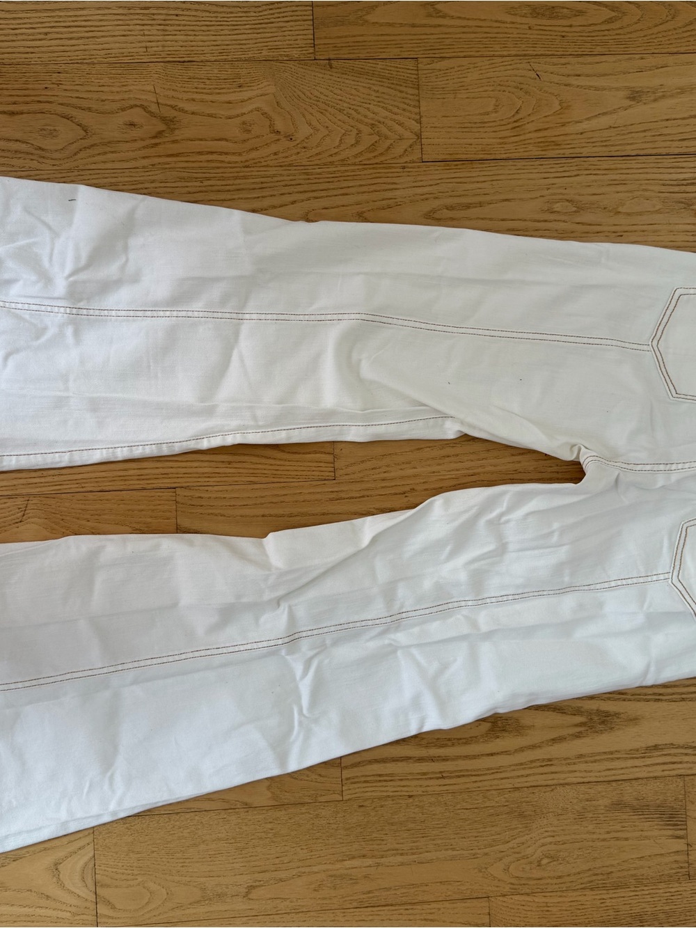NWT - High-Rise White Flared Jeans with Front Seam Detail - Picture 3 of 5